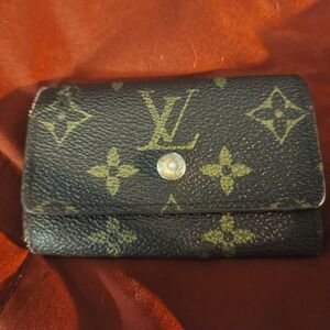 Authentic LV key holder